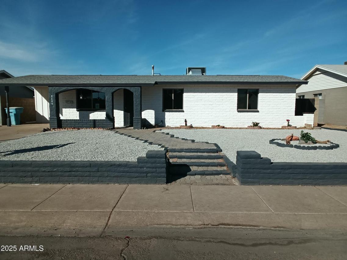 8606 N 32nd Ave., Phoenix, AZ 85051