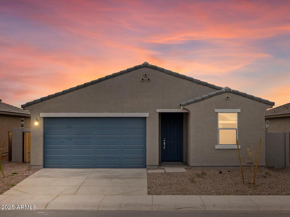 3337 E Alexander Dr., San Tan Valley, AZ 85143