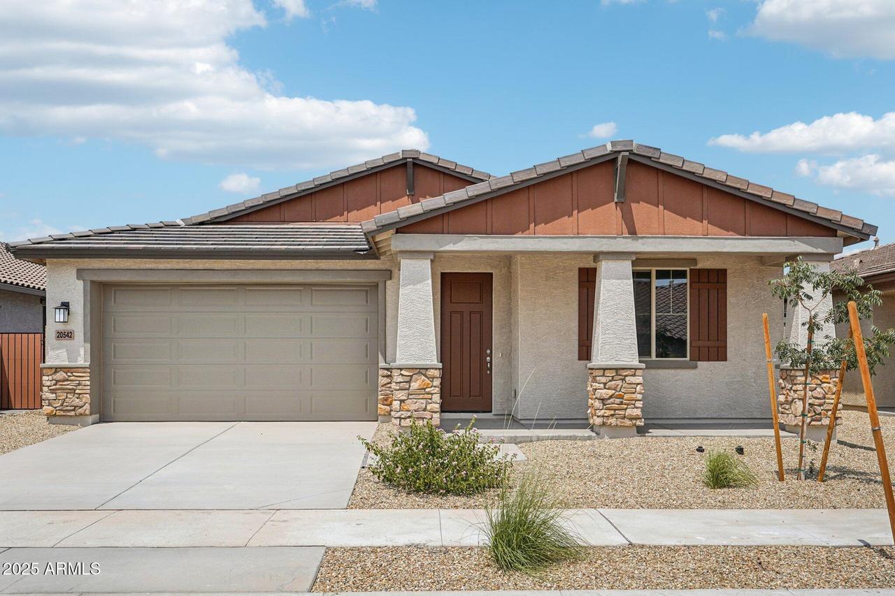 20542 N 226th Ln., Surprise, AZ 85387