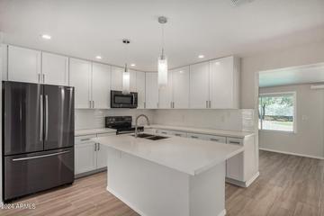 2532 E Aster Dr., Phoenix, AZ 85032