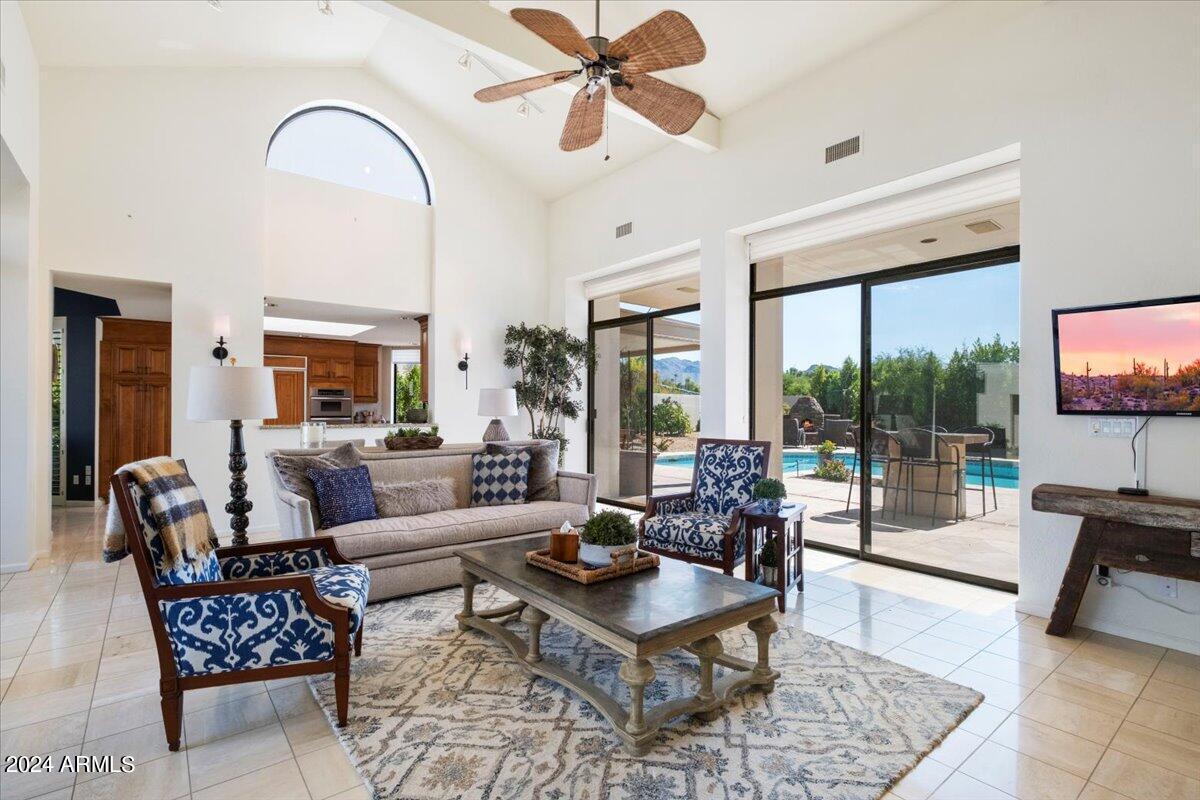 8565 E Vista Del Lago Ln., Scottsdale, AZ 85255
