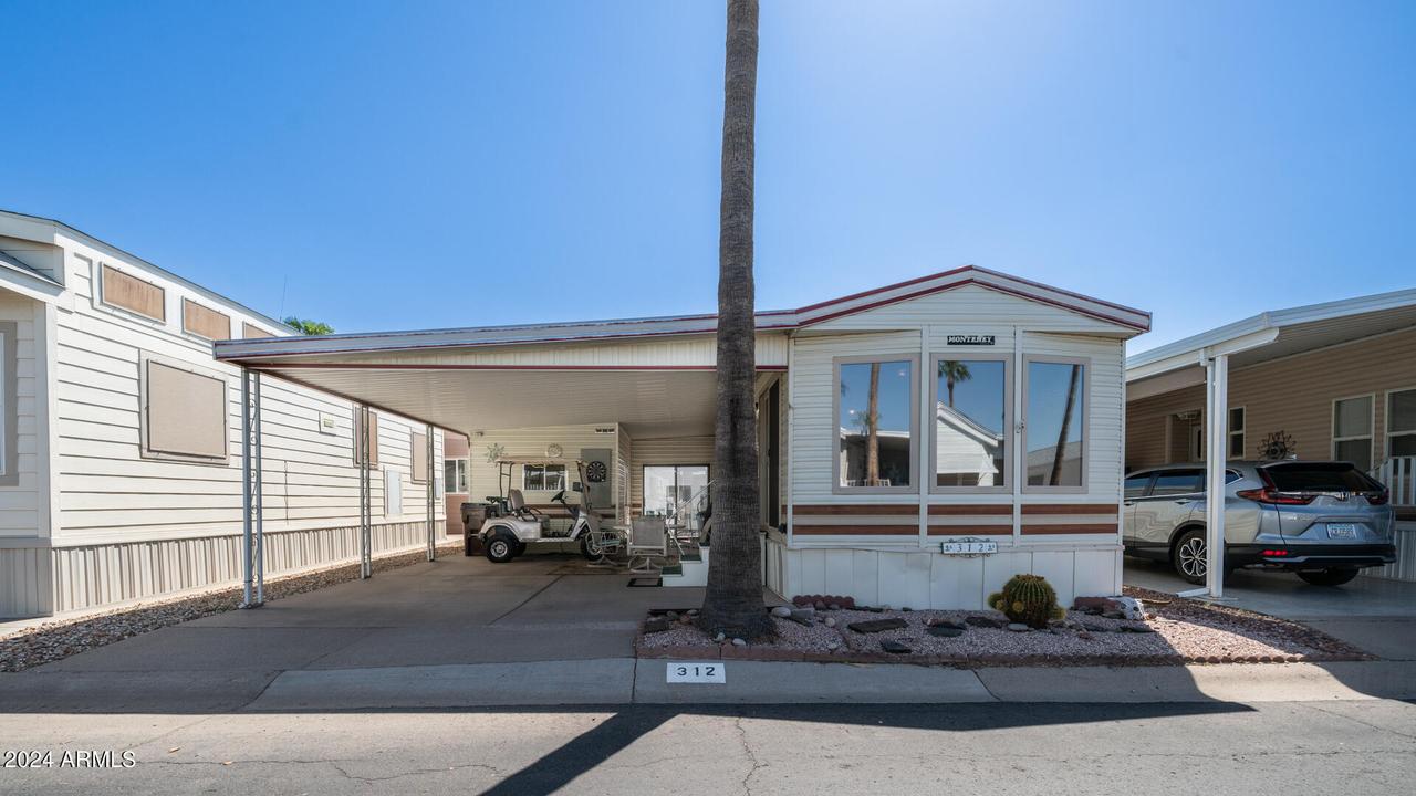 312 S Emerald Dr., Apache Junction, AZ 85120
