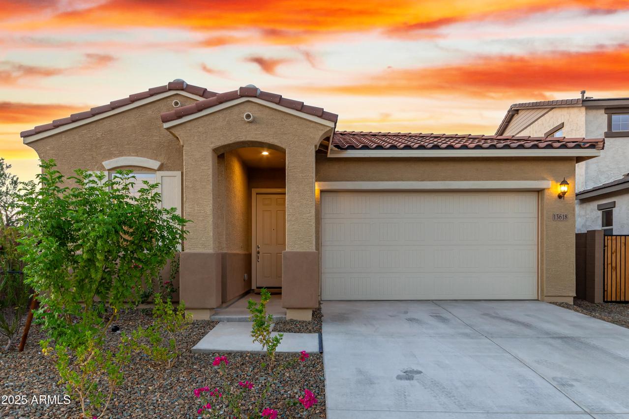13618 W Shifting Sands Dr., Peoria, AZ 85383