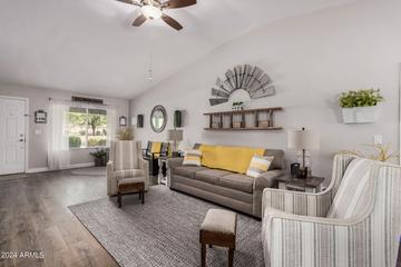 7205 E Jensen St., Mesa, AZ 85207