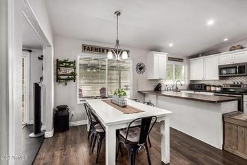 7205 E Jensen St., Mesa, AZ 85207