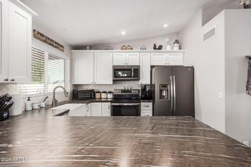 7205 E Jensen St., Mesa, AZ 85207