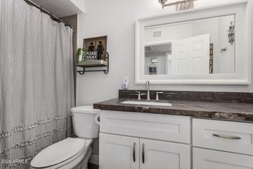 7205 E Jensen St., Mesa, AZ 85207