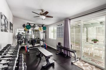 7205 E Jensen St., Mesa, AZ 85207