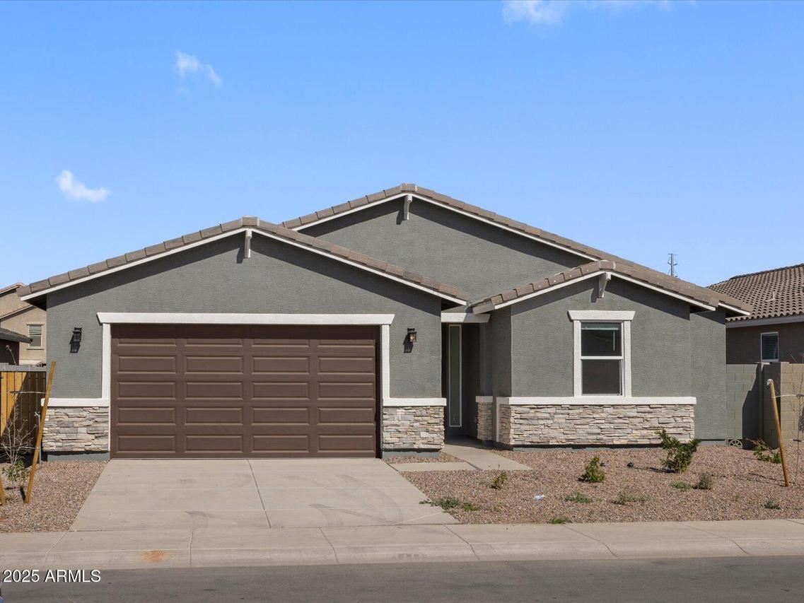 3668 E Alexander Dr., San Tan Valley, AZ 85143