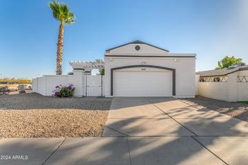 1527 E Topeka Dr., Phoenix, AZ 85024
