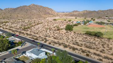 1527 E Topeka Dr., Phoenix, AZ 85024