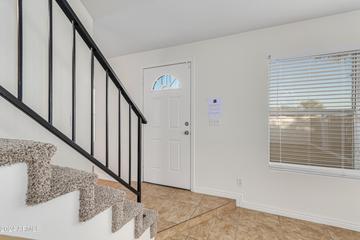 1527 E Topeka Dr., Phoenix, AZ 85024