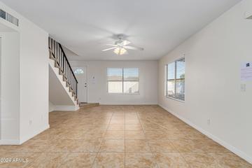 1527 E Topeka Dr., Phoenix, AZ 85024