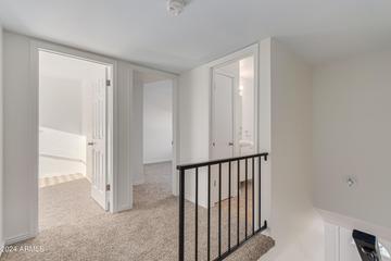 1527 E Topeka Dr., Phoenix, AZ 85024