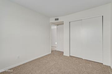 1527 E Topeka Dr., Phoenix, AZ 85024
