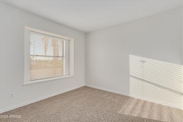 1527 E Topeka Dr., Phoenix, AZ 85024