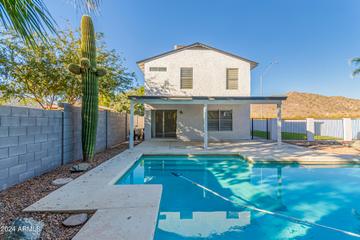 1527 E Topeka Dr., Phoenix, AZ 85024