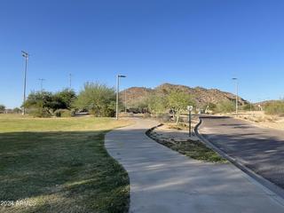 1527 E Topeka Dr., Phoenix, AZ 85024
