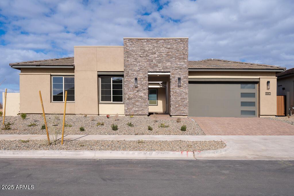 880 W Golden Ore Pass, Apache Junction, AZ 85120