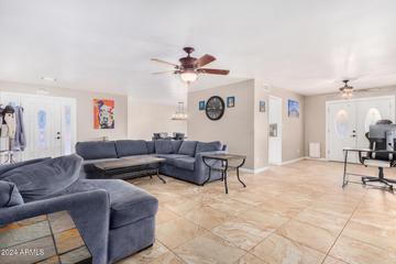 14239 N 42nd Ave., Phoenix, AZ 85053
