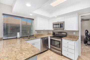 14239 N 42nd Ave., Phoenix, AZ 85053