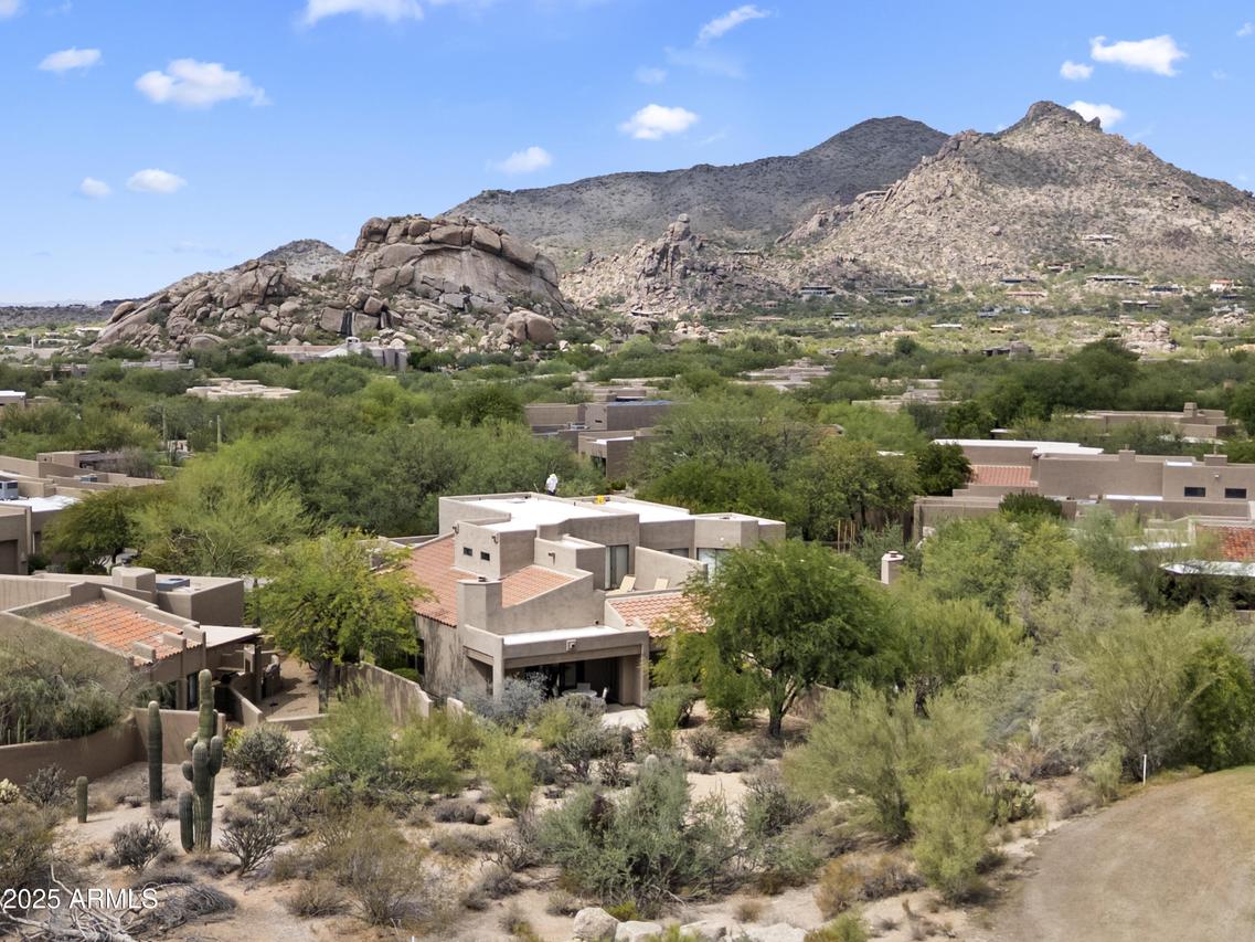 9220 E Whitethorn Cir., Scottsdale, AZ 85266