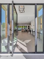 4052 E Oak St., Phoenix, AZ 85008