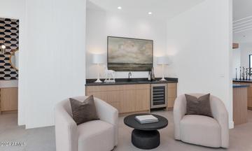 4052 E Oak St., Phoenix, AZ 85008