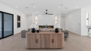 4052 E Oak St., Phoenix, AZ 85008
