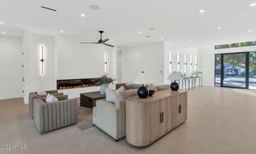 4052 E Oak St., Phoenix, AZ 85008