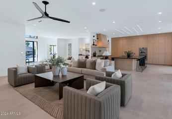 4052 E Oak St., Phoenix, AZ 85008