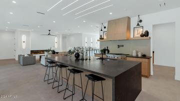 4052 E Oak St., Phoenix, AZ 85008