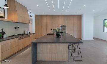4052 E Oak St., Phoenix, AZ 85008