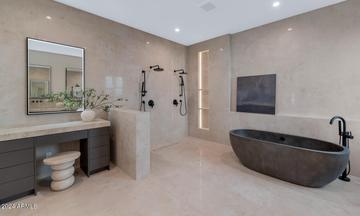 4052 E Oak St., Phoenix, AZ 85008