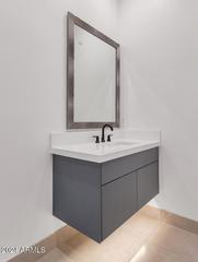 4052 E Oak St., Phoenix, AZ 85008