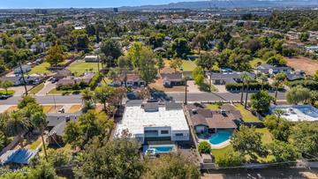 4052 E Oak St., Phoenix, AZ 85008