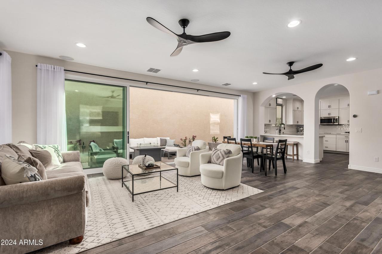 2947 N Sonoran Hills, Mesa, AZ 85207