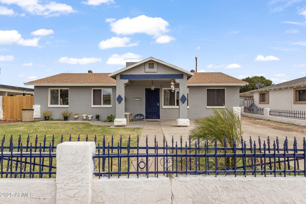 2533 N 41st Ave., Phoenix, AZ 85009
