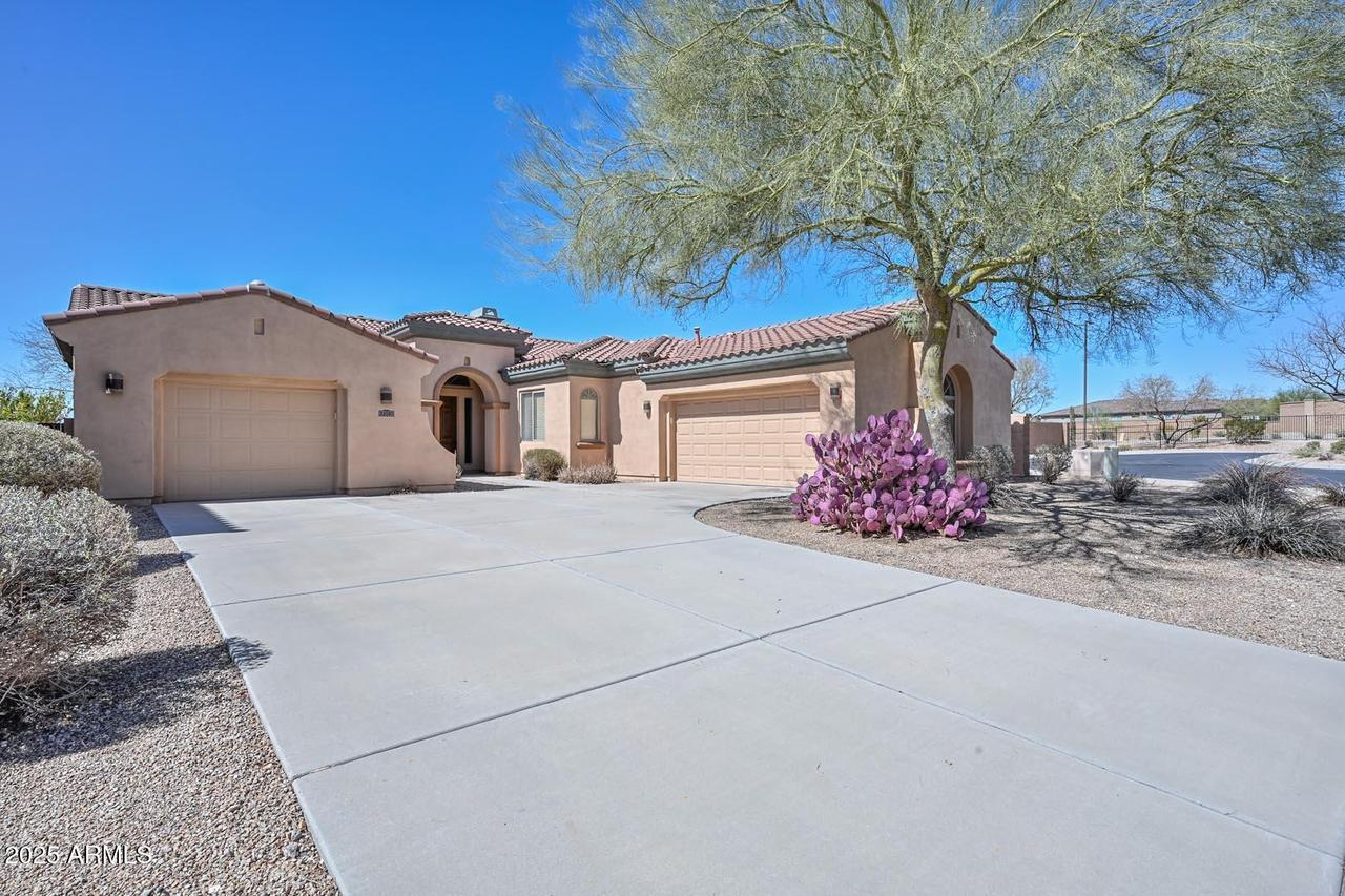 32030 N 20th Ln., Phoenix, AZ 85085