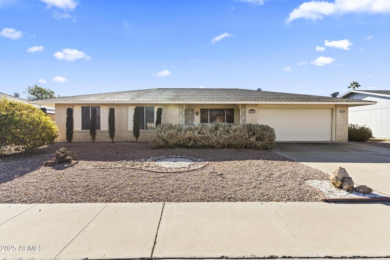 11067 W Oak Ridge Rd., Sun City, AZ 85351