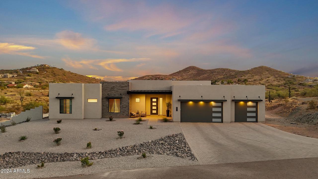 511 E Tumbleweed Dr., Phoenix, AZ 85085