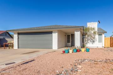 6134 W Zoe Ella Way, Glendale, AZ 85306