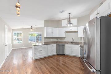 6134 W Zoe Ella Way, Glendale, AZ 85306