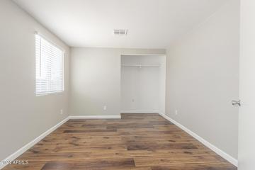 6134 W Zoe Ella Way, Glendale, AZ 85306