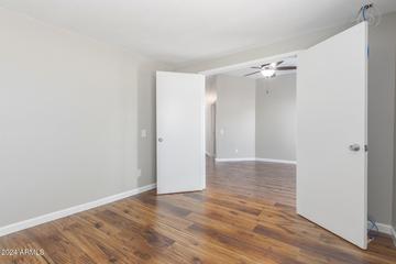 6134 W Zoe Ella Way, Glendale, AZ 85306