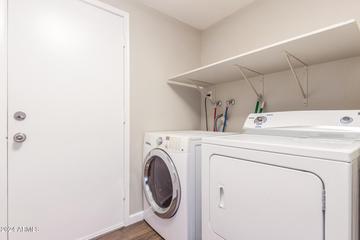 6134 W Zoe Ella Way, Glendale, AZ 85306