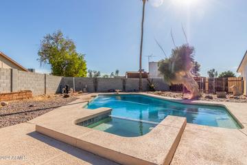 6134 W Zoe Ella Way, Glendale, AZ 85306