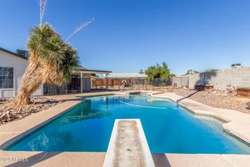 6134 W Zoe Ella Way, Glendale, AZ 85306