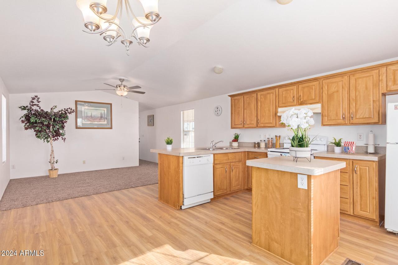 2600 E Allred Ave. #R82, Mesa, AZ 85204