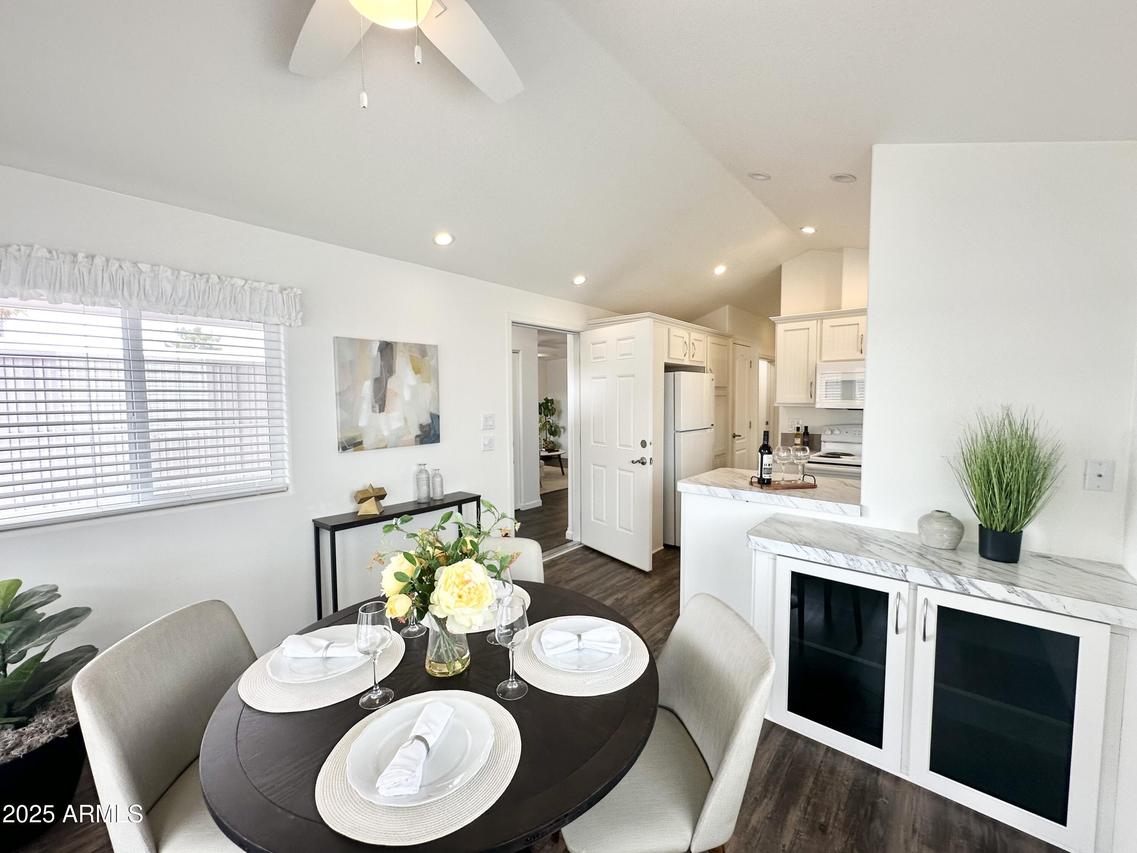 950 S Nickel Dr., Apache Junction, AZ 85119